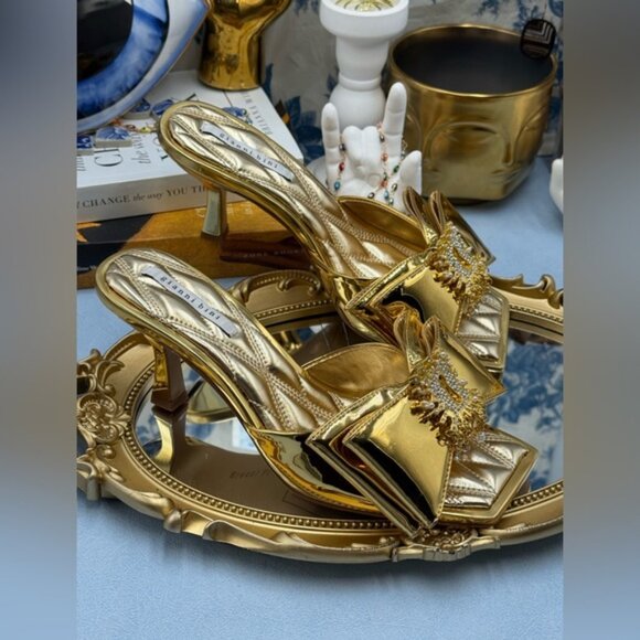 🆕 GIANNI BINI 🧿 NWOB Peeka Patent Gold Metallic Keyhole Ornament Sandal, Sz 7 - Picture 9 of 16